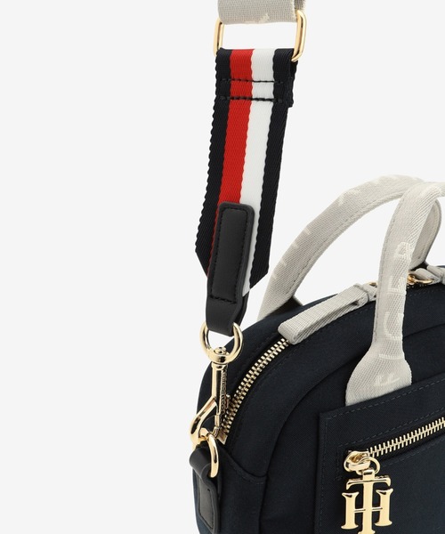 TOMMY HILFIGER(トミーヒルフィガー)の「サープラスクロスオーバーバッグ(ハンドバッグ・レディース・ネイビー・FREE)」の10枚目の写真