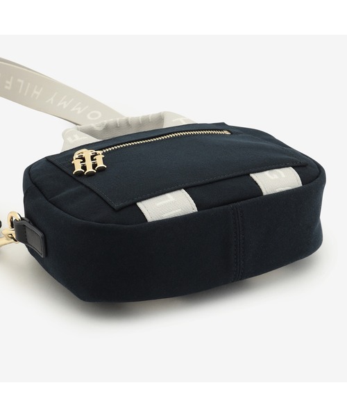 TOMMY HILFIGER(トミーヒルフィガー)の「サープラスクロスオーバーバッグ(ハンドバッグ・レディース・ネイビー・FREE)」の3枚目の写真