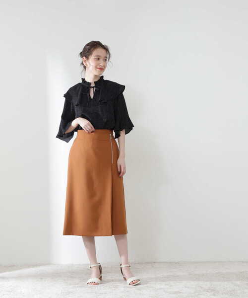 N.（N. Natural Beauty Basic）（エヌエヌナチュラルビューティーベーシック）の「◆フリルカラープリントブラウス（シャツ/ブラウス・レディース・ホワイト系その他/ブラック系その他・MEDIUM）」の18枚目の写真