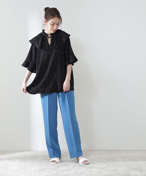 N.（N. Natural Beauty Basic）（エヌエヌナチュラルビューティーベーシック）の「◆フリルカラープリントブラウス（シャツ/ブラウス・レディース・ホワイト系その他/ブラック系その他・MEDIUM）」の6枚目の写真