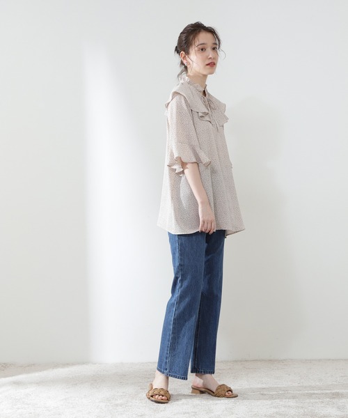 N.（N. Natural Beauty Basic）（エヌエヌナチュラルビューティーベーシック）の「◆フリルカラープリントブラウス（シャツ/ブラウス・レディース・ホワイト系その他/ブラック系その他・MEDIUM）」の4枚目の写真