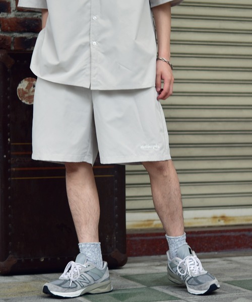 Mark Gonzales（マーク・ゴンザレス）の「【 セットアップ 】 Mark Gonzales / マークゴンザレス 別注 コラボ セットアップ / ロゴ刺繍 オーバーサイズ 半袖 レギュラーカラー シャツ ジャケット ＆ ワイドショートパンツ ワンマイルウェア（セットアップ・メンズ・ブラック/グレー・MEDIUM/LARGE）」の17枚目の写真