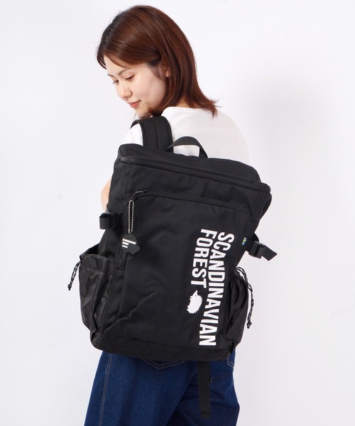SCANDINAVIAN FOREST(スカンジナビアン・フォレスト)の「SCANDINAVIAN FOREST 15ポケットスクエアバックパック(バックパック/リュック・メンズ・ブラック×ブラック/ブラック×ホワイト・FREE)」の1枚目の写真