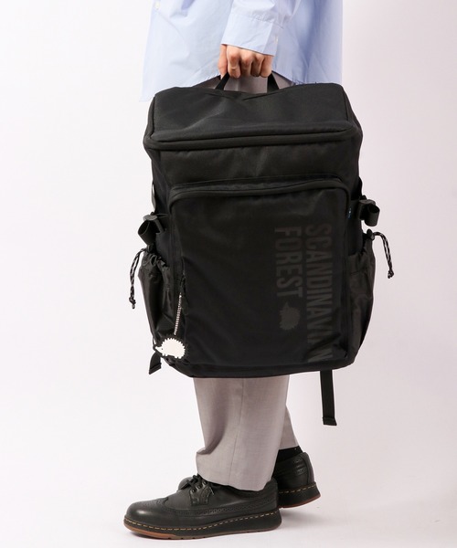 SCANDINAVIAN FOREST(スカンジナビアン・フォレスト)の「SCANDINAVIAN FOREST 15ポケットスクエアバックパック(バックパック/リュック・メンズ・ブラック×ブラック/ブラック×ホワイト・FREE)」の2枚目の写真