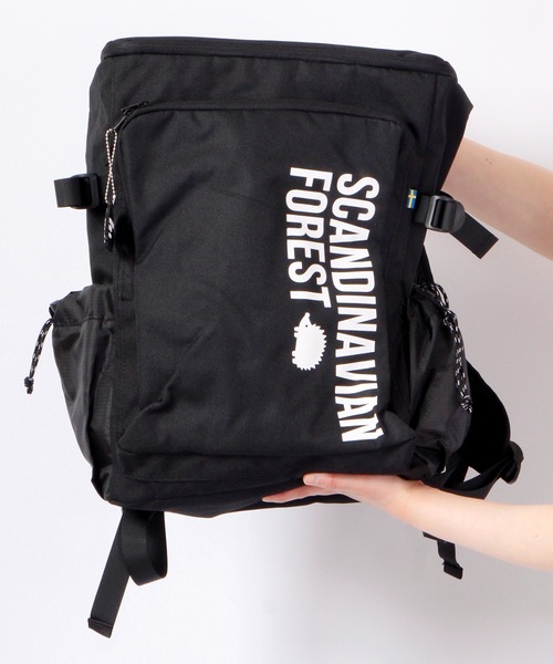 SCANDINAVIAN FOREST(スカンジナビアン・フォレスト)の「SCANDINAVIAN FOREST 15ポケットスクエアバックパック(バックパック/リュック・メンズ・ブラック×ブラック/ブラック×ホワイト・FREE)」の4枚目の写真