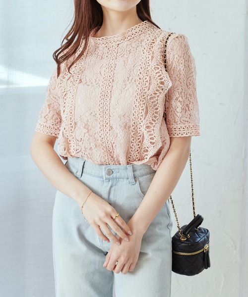 Lamoa(ラモア)の「Lamoa/花柄 総レース フリル トップス(シャツ/ブラウス・レディース・ホワイト/アイボリー/ブラック/ピンク・FREE)」の4枚目の写真