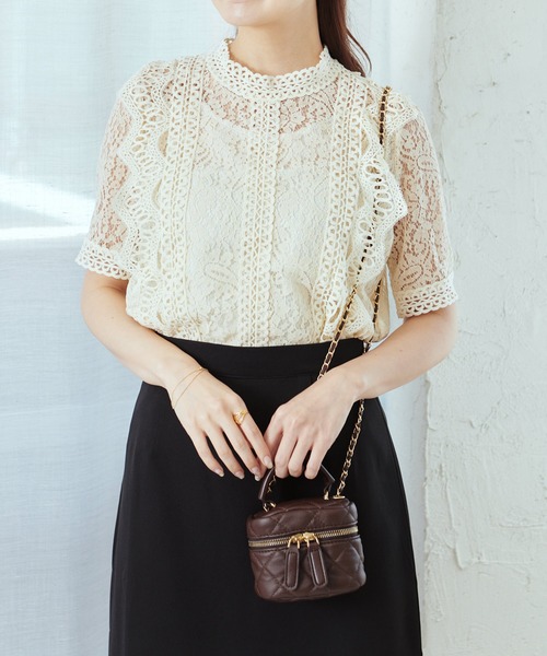 Lamoa(ラモア)の「Lamoa/花柄 総レース フリル トップス(シャツ/ブラウス・レディース・ホワイト/アイボリー/ブラック/ピンク・FREE)」の3枚目の写真