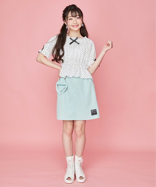 JENNI love(ジェニィラブ)の「ドットリボンギャザーブラウス(シャツ/ブラウス・キッズ・オフホワイト/ブラック・130cm/140cm/150cm/160cm)」の7枚目の写真
