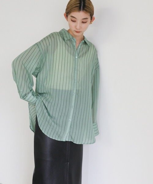 select MOCA（セレクトモカ）の「2022 AW シアーストライプビッグシャツ（シャツ/ブラウス・レディース・ブラウン/グリーン/アイボリー・FREE）」の13枚目の写真