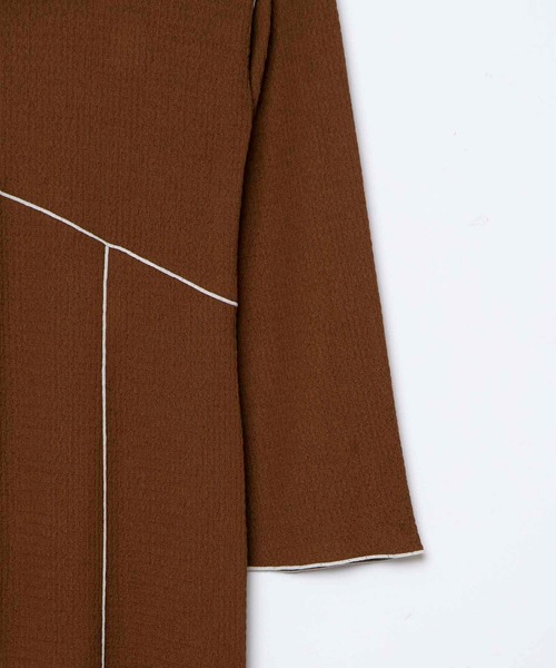 byYOUANCE(バイユアンス)の「配色デザインスリットカットワンピース(ワンピース・レディース・ブラック/ブラウン/アイボリー・FREE)」の21枚目の写真