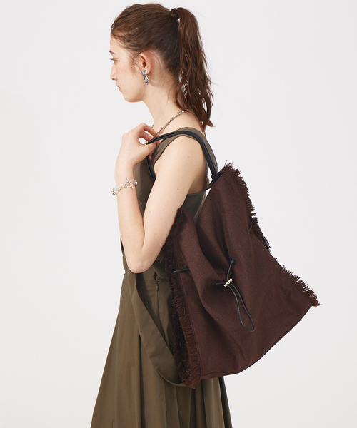 LOWELL things（ロウェル　シングス）の「Vacanza/ファブリックフリンジトートHOBO BAG（トートバッグ・レディース・ブラウン/グリーン/アイボリー・フリー）」の2枚目の写真