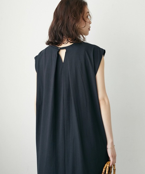 Green Parks(グリーンパークス)の「バックスリットタックワンピース(ワンピース・レディース・グリーン/パープル/ブラック・FREE)」の13枚目の写真