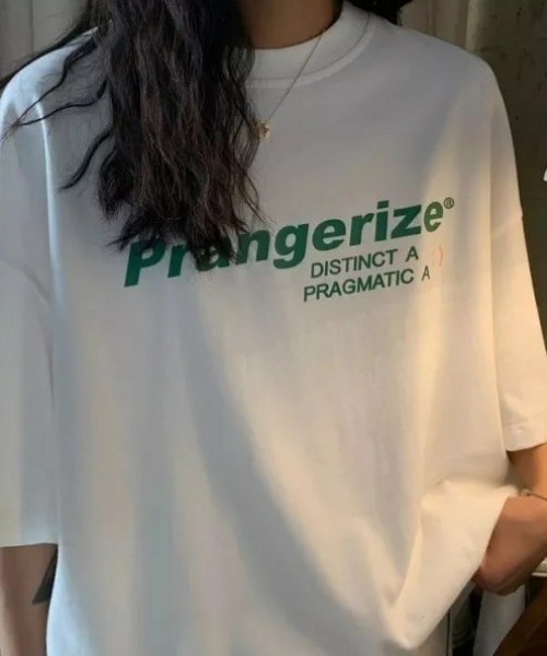 at12:03(アットイチニーゼロサン)の「オーバーサイズ グラフィックTシャツ(Tシャツ/カットソー・レディース・ホワイト/ブラック/ピンク・FREE)」の2枚目の写真