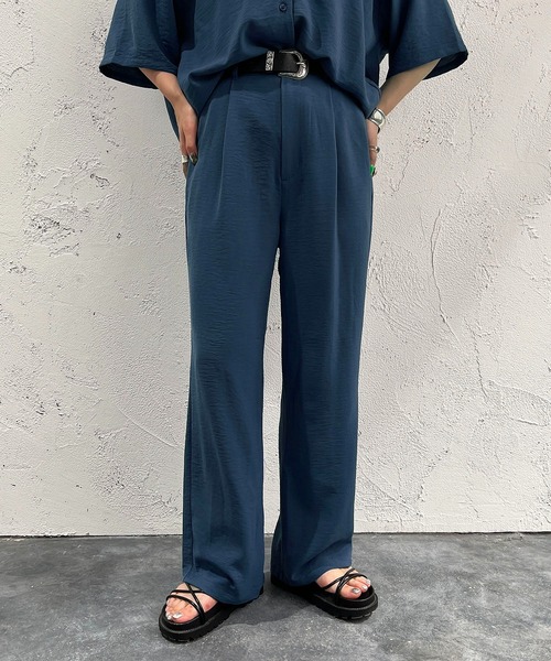 apres jour mignon（アプレジュールミニョン）の「ストレートスラックスパンツ【ZOZOTOWN限定アイテム】【SETUP着用可能】（スラックス・レディース・チャコールグレー/ブラック/ブルー・SMALL/MEDIUM/X-LARGE）」の3枚目の写真