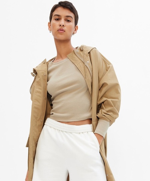 GAP（ギャップ）の「リブTシャツ（Tシャツ/カットソー・レディース・ホワイト/ブラック/ベージュ/ブラウン/その他・S/M/L/XL/XS/XXS）」の4枚目の写真