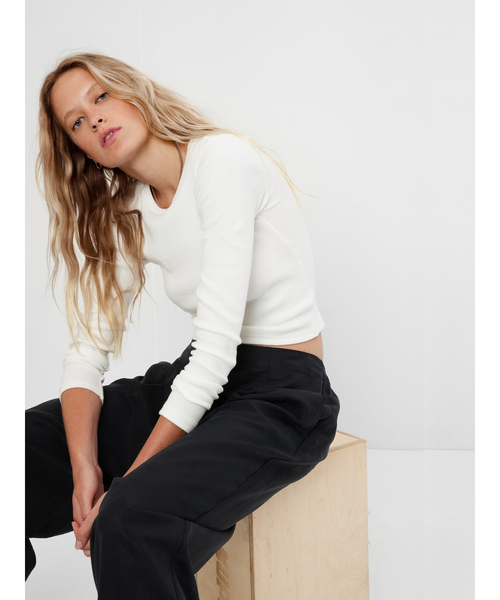 GAP（ギャップ）の「リブTシャツ（Tシャツ/カットソー・レディース・ホワイト/ブラック/ベージュ/ブラウン/その他・S/M/L/XL/XS/XXS）」の12枚目の写真