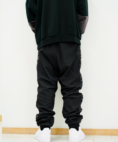 Subciety（サブサエティ）の「PAISLEY TRACK PANTS（その他パンツ・メンズ・ブラック×ブルー/ブラック×ブラック・MEDIUM/LARGE/X-LARGE）」の10枚目の写真