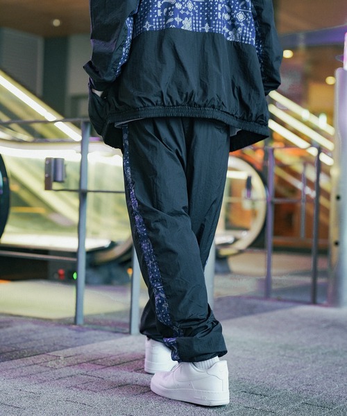 Subciety（サブサエティ）の「PAISLEY TRACK PANTS（その他パンツ・メンズ・ブラック×ブルー/ブラック×ブラック・MEDIUM/LARGE/X-LARGE）」の17枚目の写真