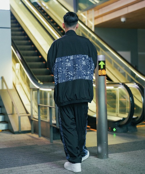 Subciety（サブサエティ）の「PAISLEY TRACK PANTS（その他パンツ・メンズ・ブラック×ブルー/ブラック×ブラック・MEDIUM/LARGE/X-LARGE）」の19枚目の写真