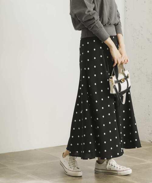 URBAN RESEARCH（アーバンリサーチ）の「ドット柄マーメイドスカート（スカート・レディース・ブラウン/ブラック・38/36）」の4枚目の写真