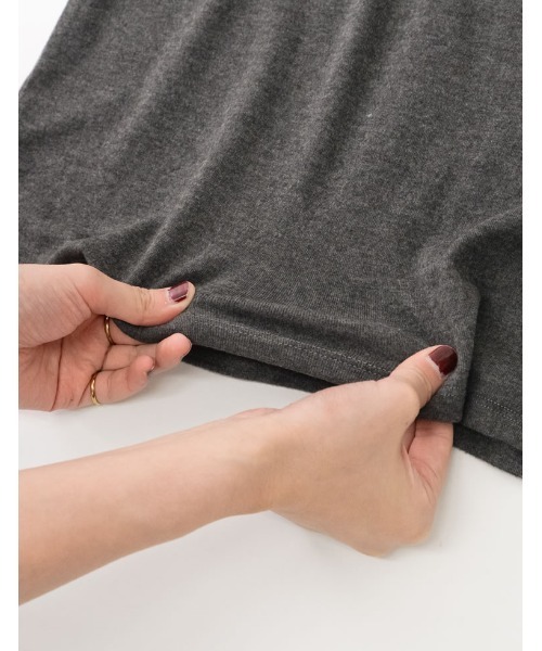 Re:EDIT(リエディ)の「カラーミックスタートルネックカットソー(Tシャツ/カットソー・レディース・ブラック/パープル/モカ/チャコール・MEDIUM/LARGE)」の16枚目の写真