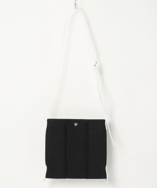 beautiful people(ビューティフルピープル)の「beautiful people lining logo pocket mini shoulder bag 7235611967(ショルダーバッグ・レディース・ホワイト/ブラック・FREE)」の9枚目の写真