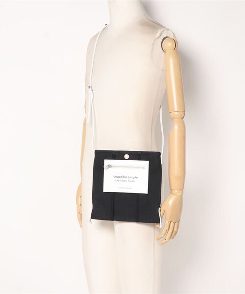 beautiful people(ビューティフルピープル)の「beautiful people lining logo pocket mini shoulder bag 7235611967(ショルダーバッグ・レディース・ホワイト/ブラック・FREE)」の12枚目の写真