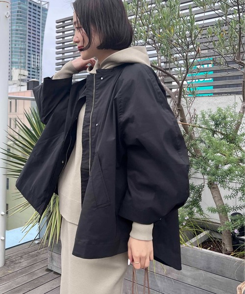 PICCIN（ピッチン）の「ボリュームスリーブマウンテンパーカー（マウンテンパーカー・レディース・キャメル/ブラック/カーキ・M）」の2枚目の写真