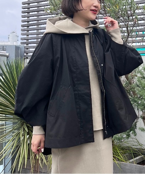 PICCIN（ピッチン）の「ボリュームスリーブマウンテンパーカー（マウンテンパーカー・レディース・キャメル/ブラック/カーキ・M）」の4枚目の写真