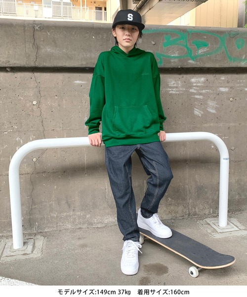 GLAZOS（グラソス）の「ワンポイント刺繍パーカービッグシルエット（パーカー・キッズ・グリーン/ベージュ/ブラック/パープル・150cm/160cm/170cm/140cm）」の14枚目の写真