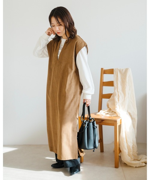 Amourire(アムリール)の「【yumiコラボ】シャツコールキーネックジャンスカ(ジャンパースカート・レディース・ブラウン/ダークグレー/ベージュ・M/L)」の9枚目の写真