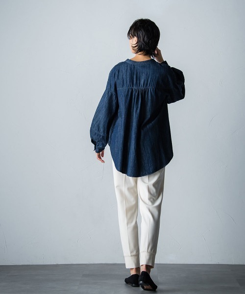 socolla（ソコラ）の「【socolla】デニムレースアップブラウス（シャツ/ブラウス・レディース・ブラック/ネイビー・M）」の4枚目の写真