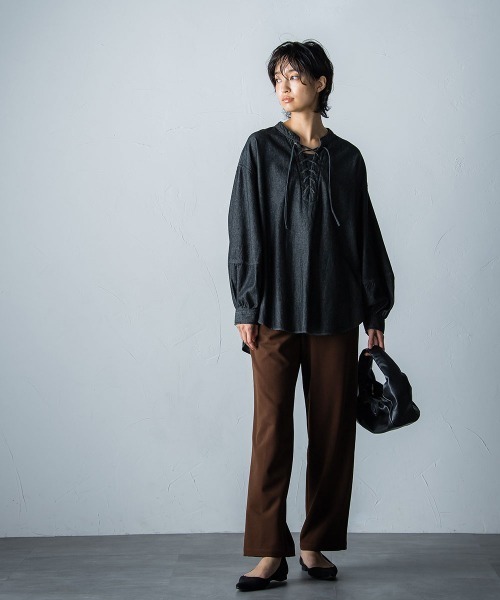 socolla（ソコラ）の「【socolla】デニムレースアップブラウス（シャツ/ブラウス・レディース・ブラック/ネイビー・M）」の7枚目の写真