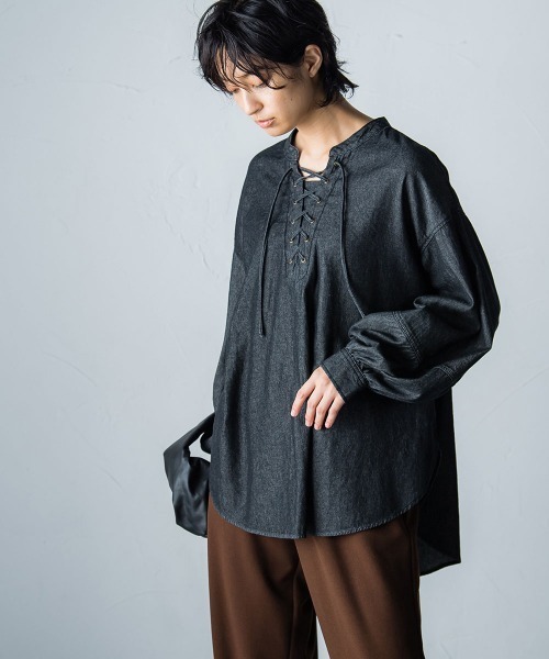 socolla（ソコラ）の「【socolla】デニムレースアップブラウス（シャツ/ブラウス・レディース・ブラック/ネイビー・M）」の10枚目の写真