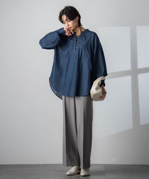 socolla（ソコラ）の「【socolla】デニムレースアップブラウス（シャツ/ブラウス・レディース・ブラック/ネイビー・M）」の19枚目の写真