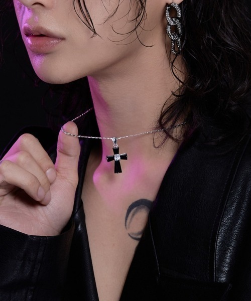 クロスネックレス十字架ラバーシリコン ブラックユニセックスブルー