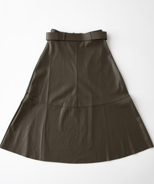 OLUPIC(オルピック)の「OLUPIC/【WEB限定】フェイクレザーフレアスカート(スカート・レディース・ブラウン/カーキ・FREE)」の15枚目の写真