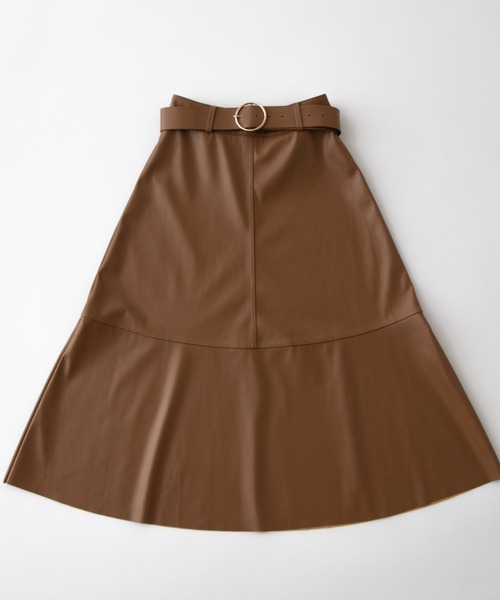 OLUPIC(オルピック)の「OLUPIC/【WEB限定】フェイクレザーフレアスカート(スカート・レディース・ブラウン/カーキ・FREE)」の13枚目の写真