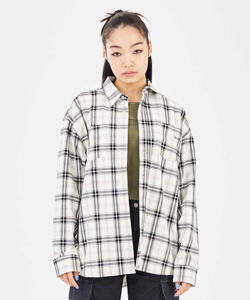 X-girl（エックスガール）の「PLAID SHIRT（シャツ/ブラウス・レディース・ホワイト/グリーン/イエロー・S/M）」の2枚目の写真