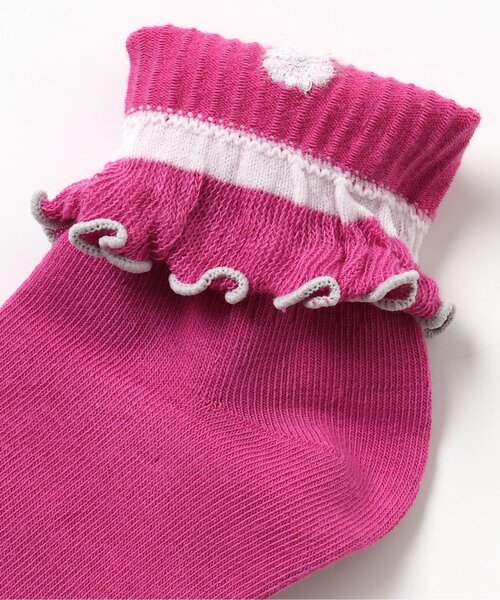 BREEZE（ブリーズ）の「お花刺繍ワンポイントソックス（ソックス/靴下・キッズ・イエロー/グリーン/ピンク・18/15 /21）」の7枚目の写真