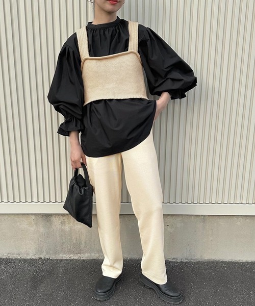 select MOCA by son（セレクトモカバイソン）の「バックスリット