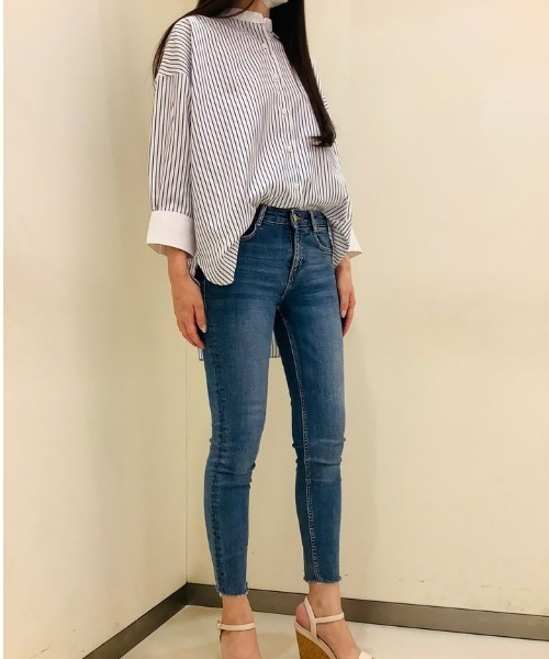 TOKYO SHIRTS（トウキョウシャツ）の「形態安定ノーアイロン スタンドカラー 七分袖ビジネスワイシャツ（ビジネスシャツ・レディース・ブルー・FREE）」の5枚目の写真