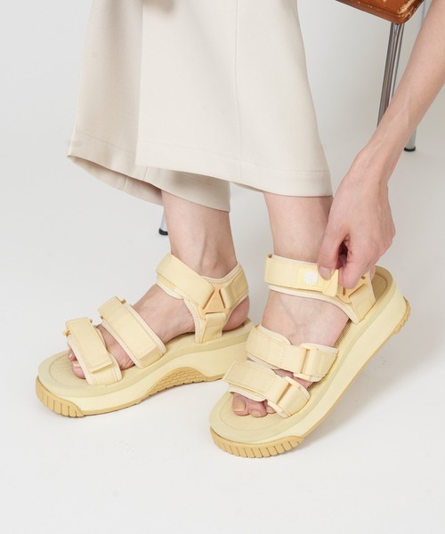 SHAKA（シャカ）の「SHAKA 厚底 NEO BUNGY PLATFORM SK-105（サンダル・レディース・ブラック/モカ/ナチュラル/ベージュ系その他/ブルー系その他/レッド系その他/ボルドー/クリーム・23/24/25/22/26）」の4枚目の写真