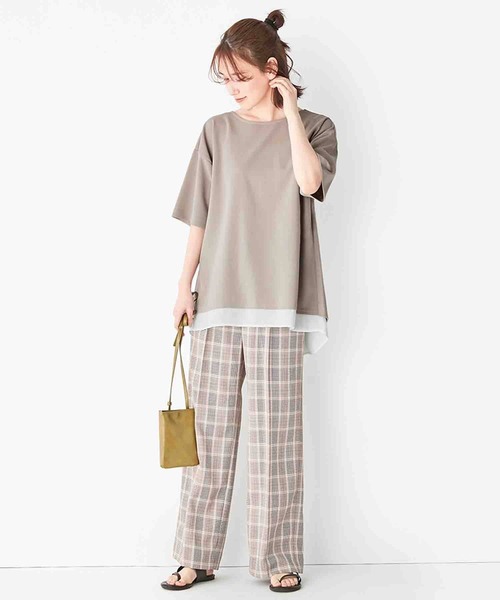 Viola e Viola(ヴィオラエヴィオラ)の「レイヤード風Tシャツブラウス(Tシャツ/カットソー・レディース・ピンク/ダークネイビー/ミント/グレイッシュブルー/サンドグレー/グリーン・LARGE/MEDIUM/X-LARGE/XX-LARGE)」の8枚目の写真