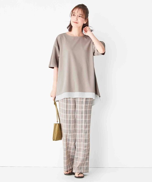 Viola e Viola(ヴィオラエヴィオラ)の「レイヤード風Tシャツブラウス(Tシャツ/カットソー・レディース・ピンク/ダークネイビー/ミント/グレイッシュブルー/サンドグレー/グリーン・LARGE/MEDIUM/X-LARGE/XX-LARGE)」の9枚目の写真