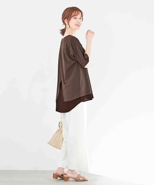 Viola e Viola(ヴィオラエヴィオラ)の「レイヤード風Tシャツブラウス(Tシャツ/カットソー・レディース・ピンク/ダークネイビー/ミント/グレイッシュブルー/サンドグレー/グリーン・LARGE/MEDIUM/X-LARGE/XX-LARGE)」の13枚目の写真