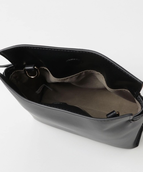 URBAN RESEARCH（アーバンリサーチ）の「ANABEL PURSE shoulder（ショルダーバッグ・レディース・シルバー/ナチュラル/ブラック・-）」の14枚目の写真