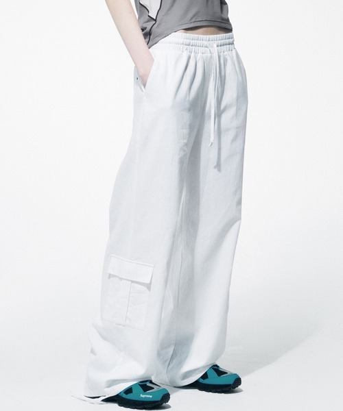 SCULPTOR（スカルプター）の「Linen Cargo Jogger Pants/リネンカーゴジョガーパンツ（カーゴパンツ・レディース・ブラック/ホワイト/ブルー系その他・MEDIUM/LARGE）」の2枚目の写真