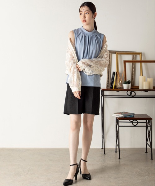 MILLION CARATS(ミリオンカラッツ)の「【ReBasic】襟ぐりのタックが女性らしく、リラクシーながらきちんと見えを叶えてくれるフロントタックノースリーブカットソー(Tシャツ/カットソー・レディース・サックスブルー/オフホワイト/ベージュ/ブラック・MEDIUM/LARGE)」の7枚目の写真