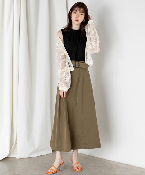 MILLION CARATS(ミリオンカラッツ)の「【ReBasic】襟ぐりのタックが女性らしく、リラクシーながらきちんと見えを叶えてくれるフロントタックノースリーブカットソー(Tシャツ/カットソー・レディース・サックスブルー/オフホワイト/ベージュ/ブラック・MEDIUM/LARGE)」の20枚目の写真